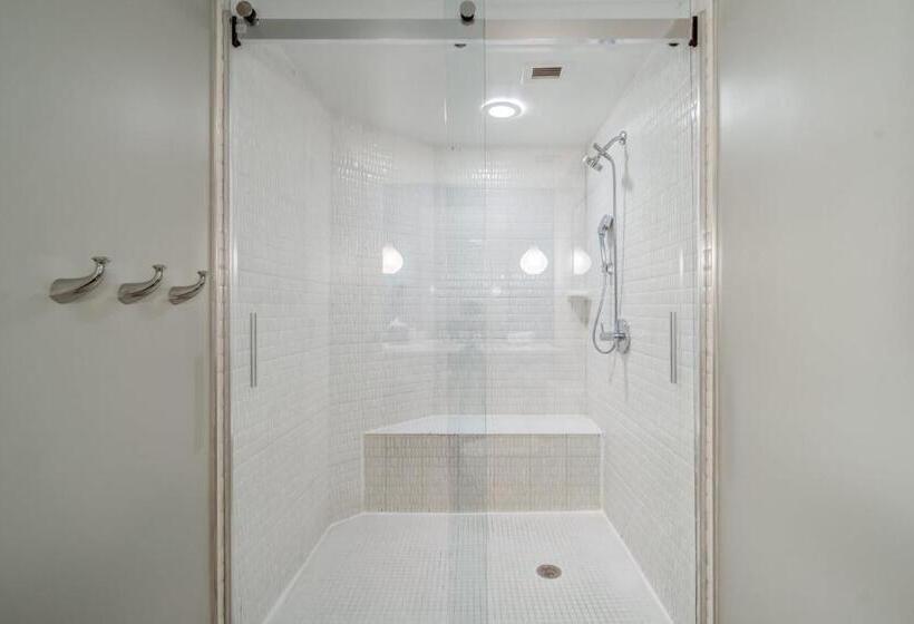 اتاق استاندارد برای معلولان, Indigo Atlanta Vinings, An Ihg
