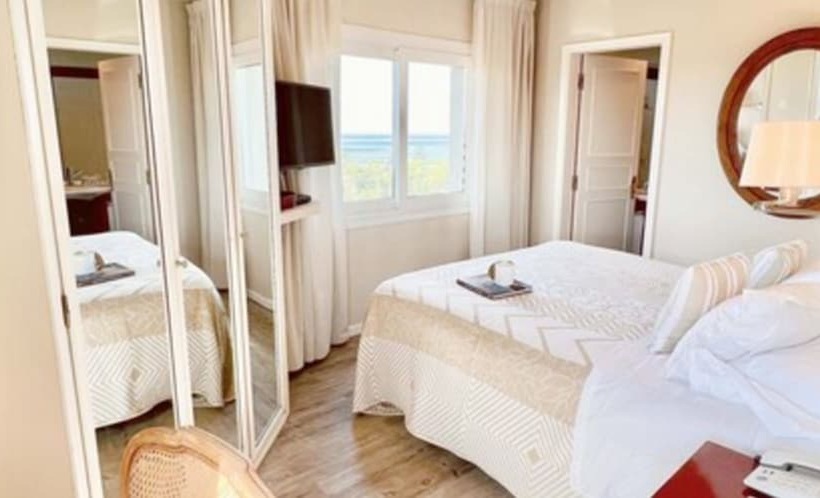 اتاق کلاسیک با چشم‌انداز دریا, L Auberge