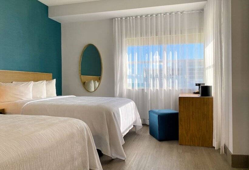 اتاق کلاسیک, Marseilles Beachfront