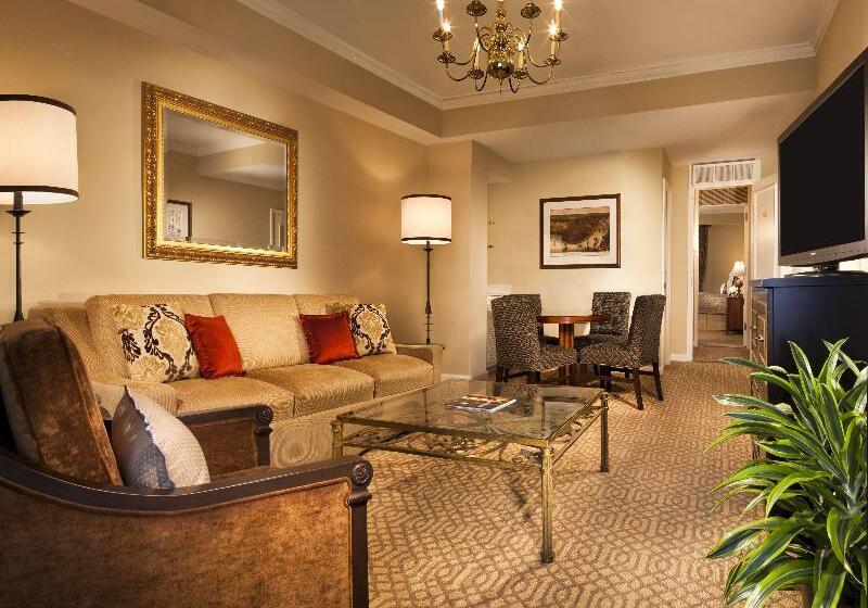 Люкс Кровать Кинг, Omni Royal Orleans