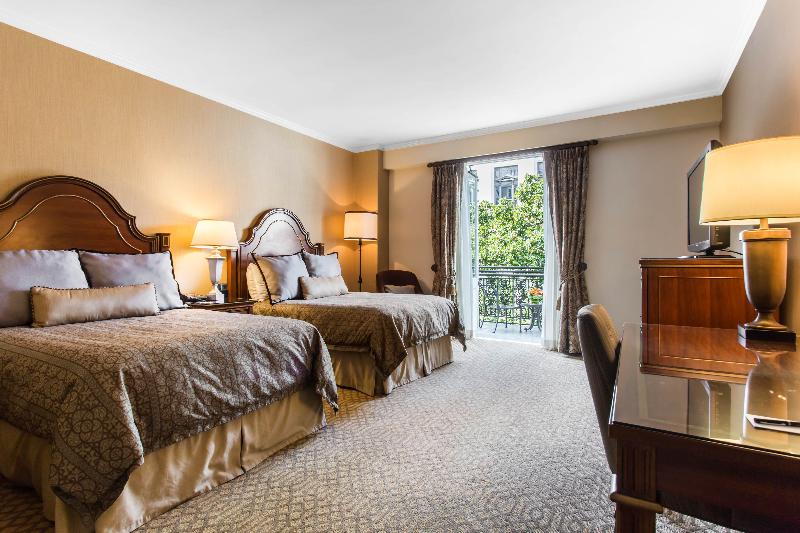 Номер Deluxe, Omni Royal Orleans