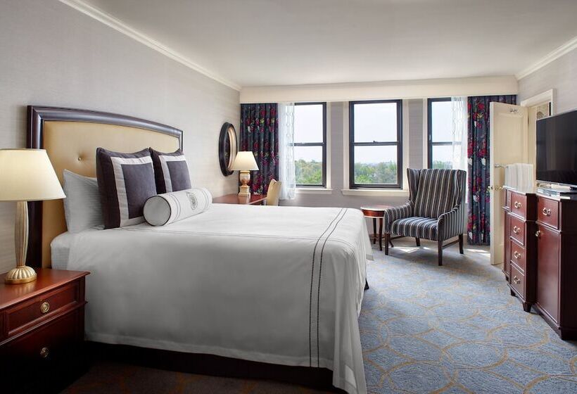 Deluxe Room, Omni Shoreham