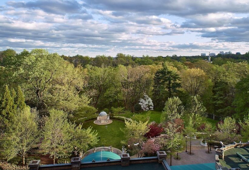 Premium Suite, Omni Shoreham