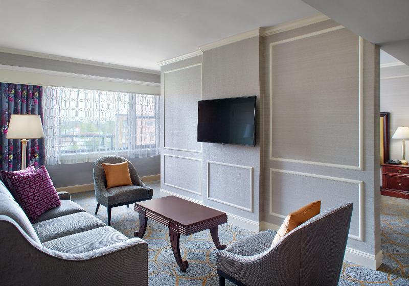 חדר סטנדרט עם מיטת קינג, Omni Shoreham