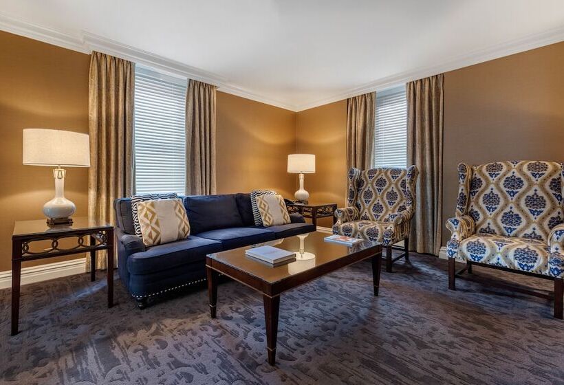 Superior Suite, Omni William Penn