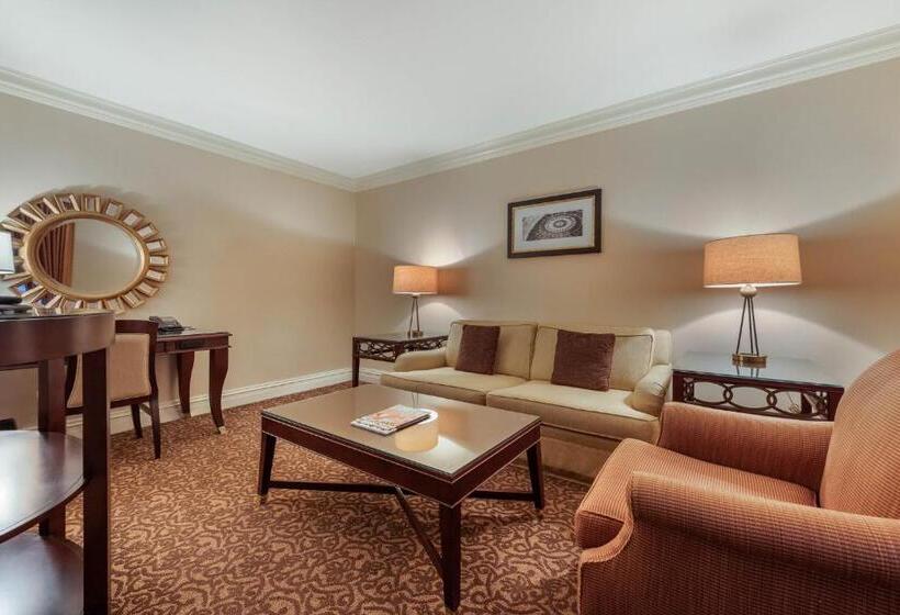 Suite Superior, Omni William Penn