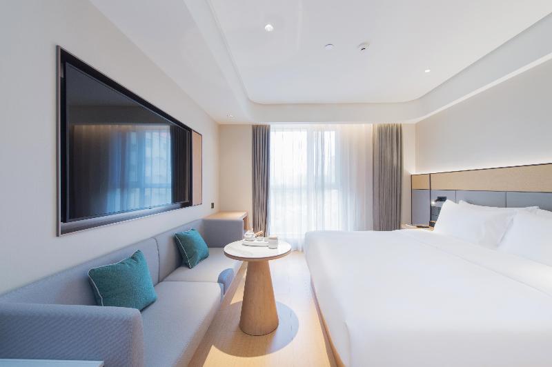 اتاق استاندارد با تخت بزرگ, Rodeway Inn & Suites Corona
