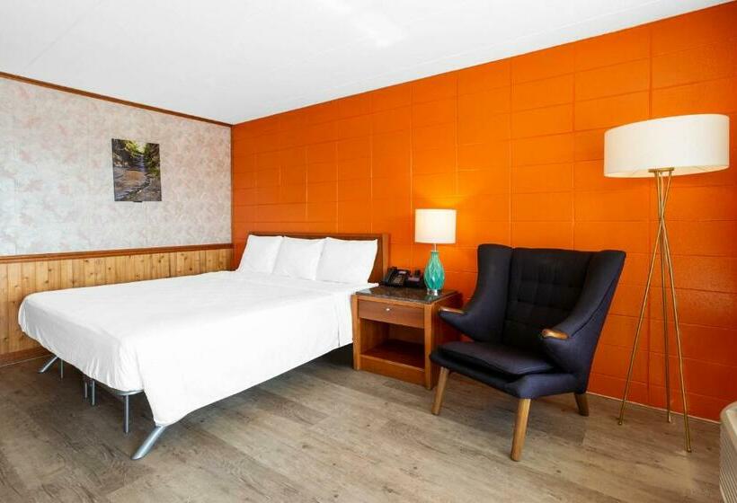 اتاق لوکس با تخت بزرگ, Starved Rock Motor Inn Travelodge By Wyndham