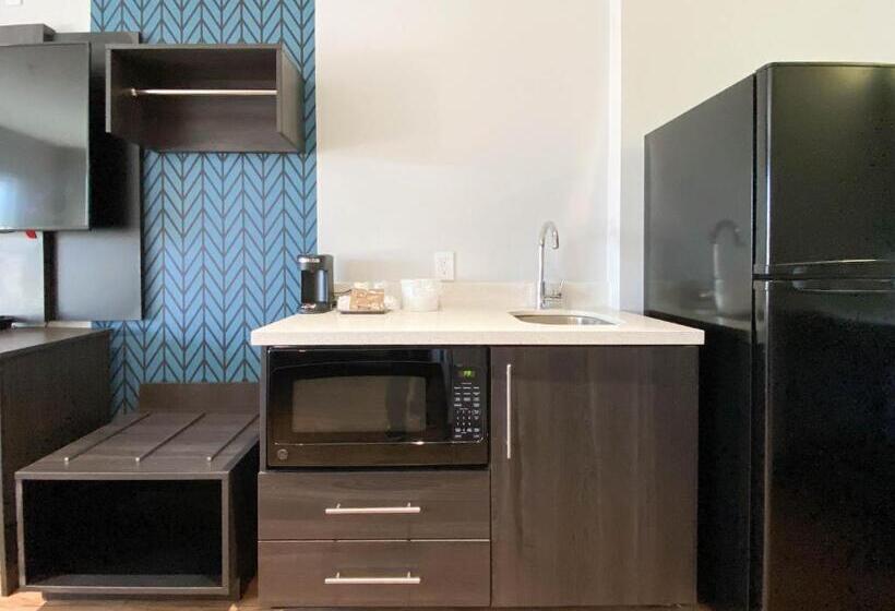 اتاق استاندارد چهار تخته, Studio 6 Suites Stockton, Ca Waterfront