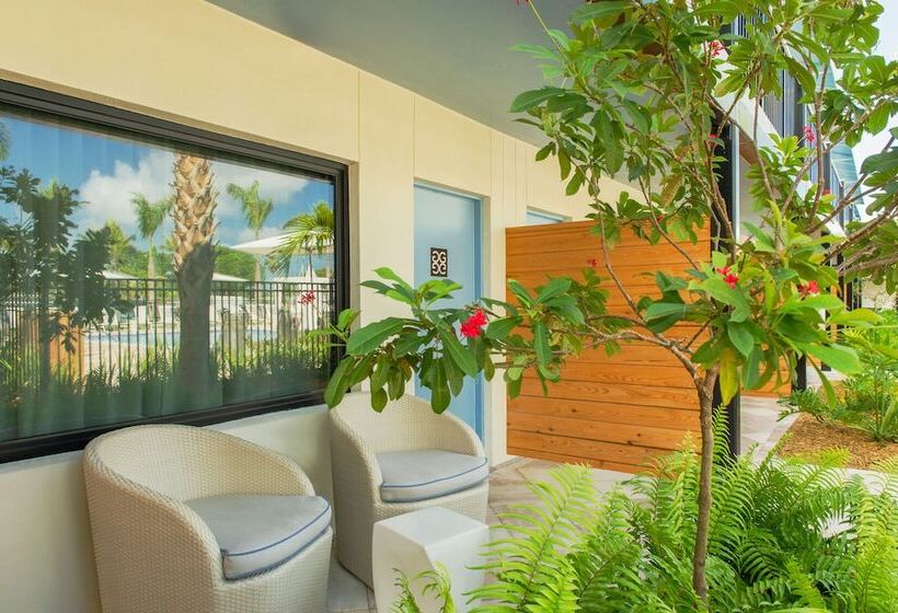اتاق استاندارد با تخت بزرگ, The Gates Hotel Key West