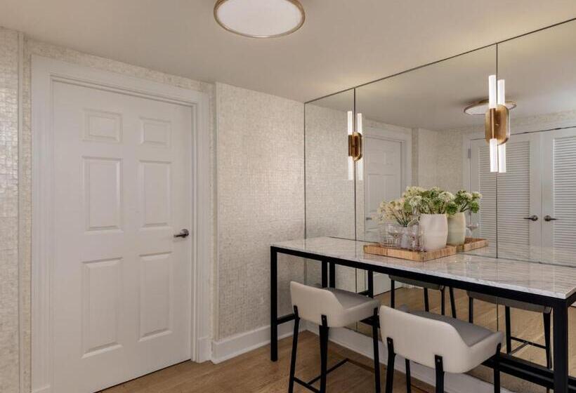 سوئیت با تخت بزرگ, Kimpton Brice Hotel, An Ihg
