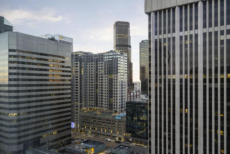 キングサイズベッドのスイートルーム, The Westin Denver Downtown