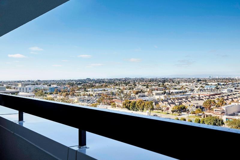اتاق استاندارد با تخت بزرگ, Torrance Marriott Redondo Beach