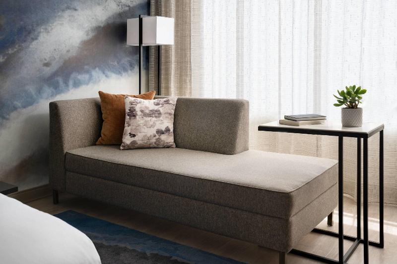 اتاق استاندارد با تخت بزرگ, Torrance Marriott Redondo Beach