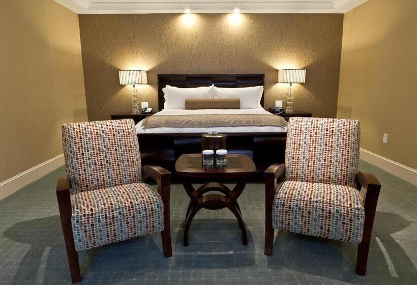 Suite King Bed, Town & Country Inn And Suites