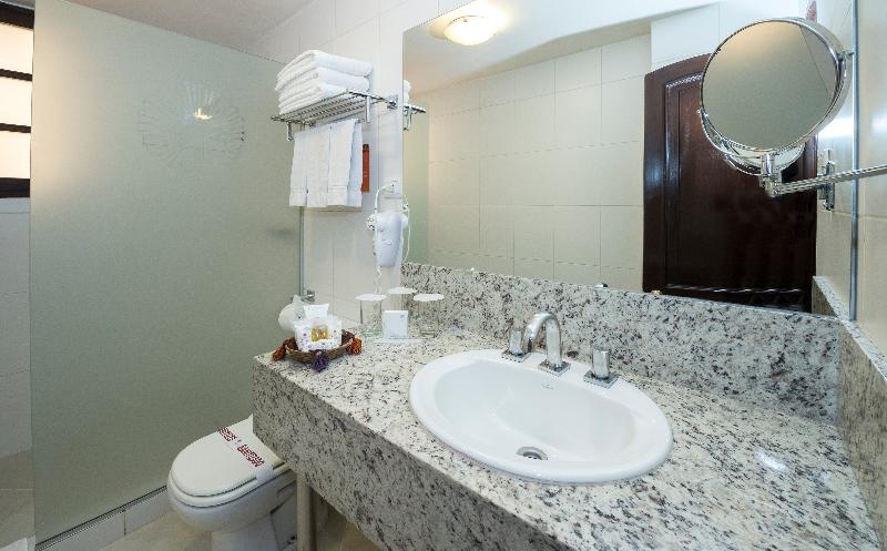 اتاق استاندارد با تخت بزرگ, Trumbull Marriott Shelton
