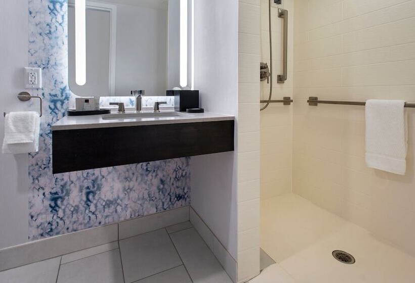 اتاق استاندارد با تخت دوبل, Westchester Marriott