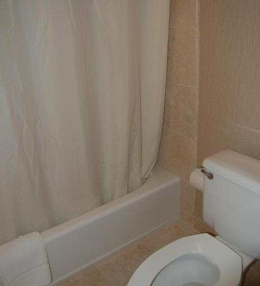 اتاق استاندارد با 2 تخت دوبل, Windsor Inn
