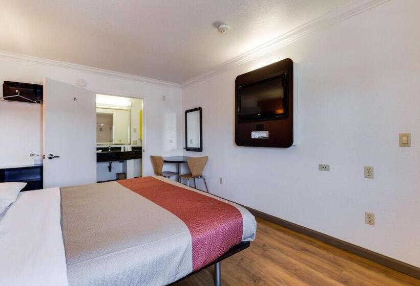 اتاق لوکس با تخت بزرگ, Motel 6 San Jose Convention Center