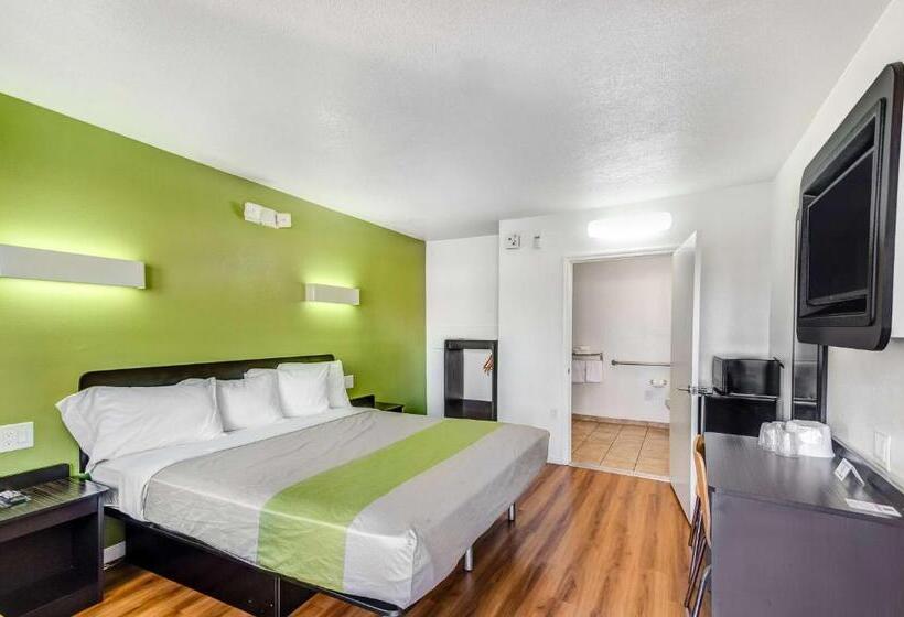 اتاق لوکس با تخت بزرگ, Motel 6visalia, Ca