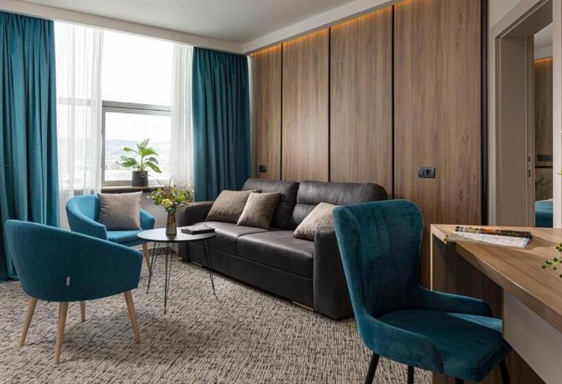 سوییت لوکس, Grand Hotel Zagreb