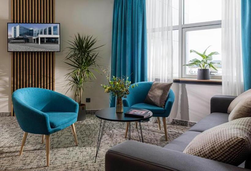 سوییت لوکس, Grand Hotel Zagreb