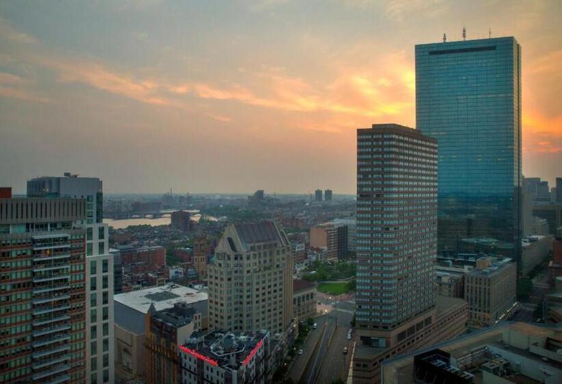 Номер Deluxe, Boston Marriott Copley Place