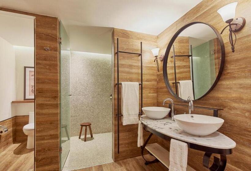 اتاق سوپریور با تخت بزرگ, Fiesta Americana Hacienda Galindo Resort & Spa