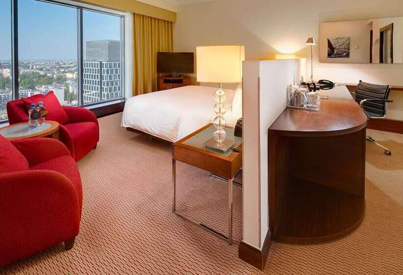 اتاق اجرایی با تخت بزرگ, Hilton Imperial Dubrovnik