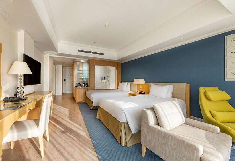 اتاق اجرایی با چشم‌انداز دریا, Hilton Imperial Dubrovnik
