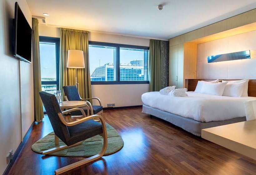 اتاق اجرایی با تخت بزرگ, Hilton Imperial Dubrovnik