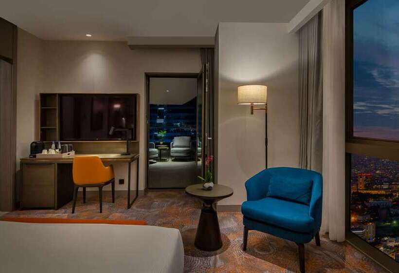 اتاق اجرایی با تخت بزرگ, Hilton Imperial Dubrovnik