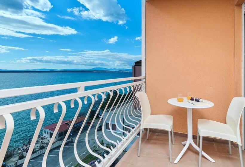 اتاق استاندارد با بالکن و چشم‌انداز دریا, Mediteran