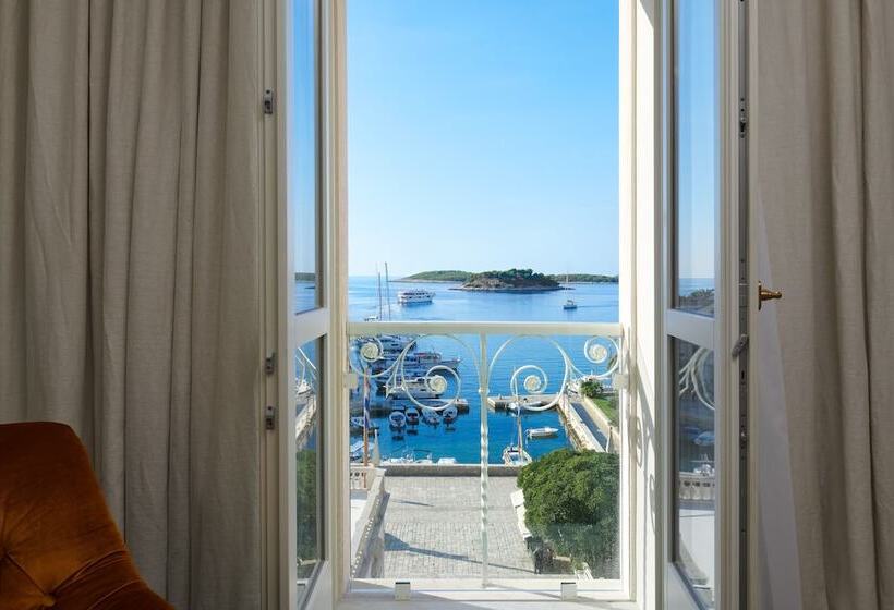 جناح ديلوكس مطل على البحر, Palace Elisabeth, Hvar Heritage