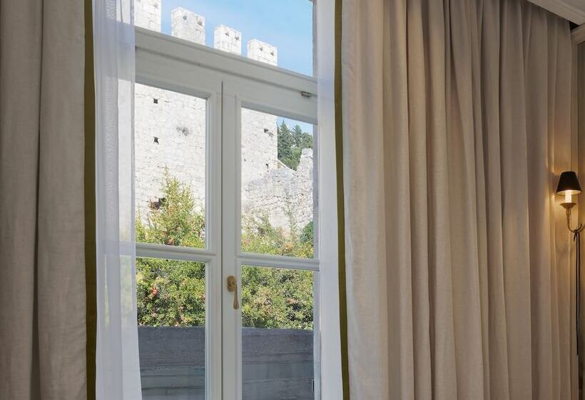 جناح ديلوكس, Palace Elisabeth, Hvar Heritage