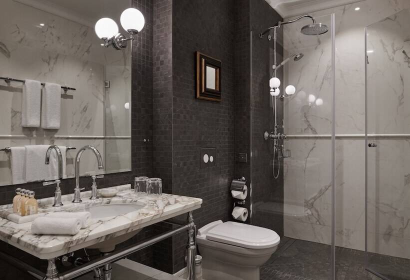 سوییت لوکس, Palace Elisabeth, Hvar Heritage Hotel   The Leading Hotels Of The World