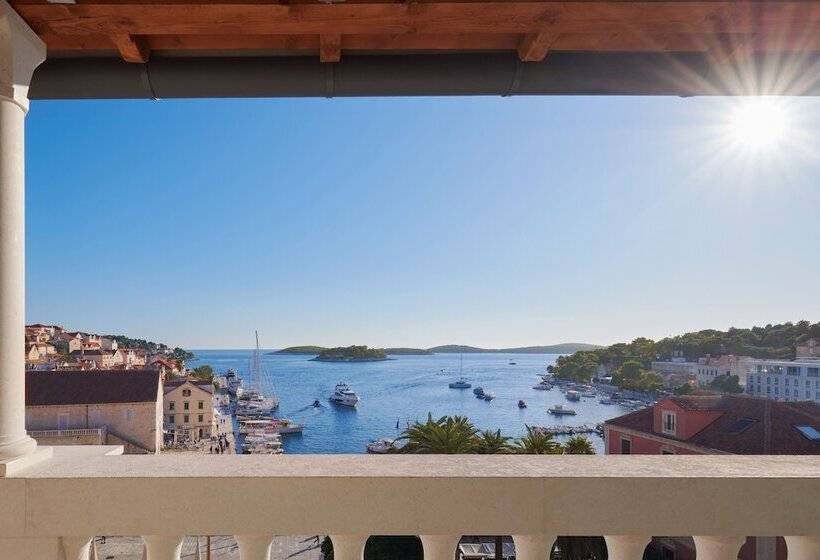 Penthouse Room, Palace Elisabeth, Hvar Heritage