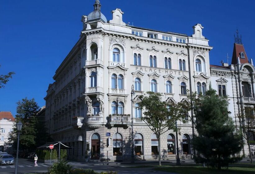 舒适型单人间, Palace