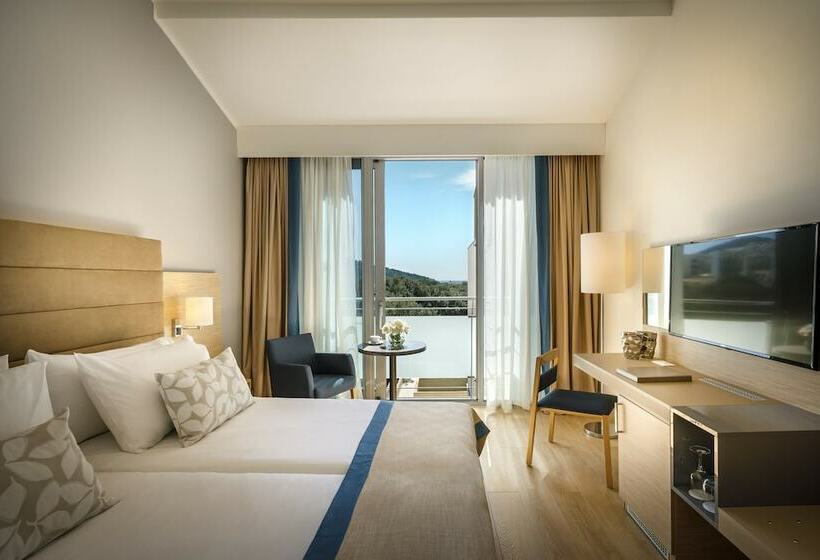 اتاق کلاسیک, Valamar Argosy