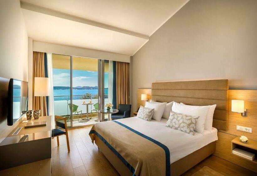 اتاق سوپریور با بالکن, Valamar Argosy