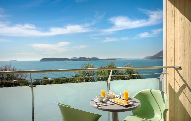 اتاق سوپریور با بالکن, Valamar Argosy
