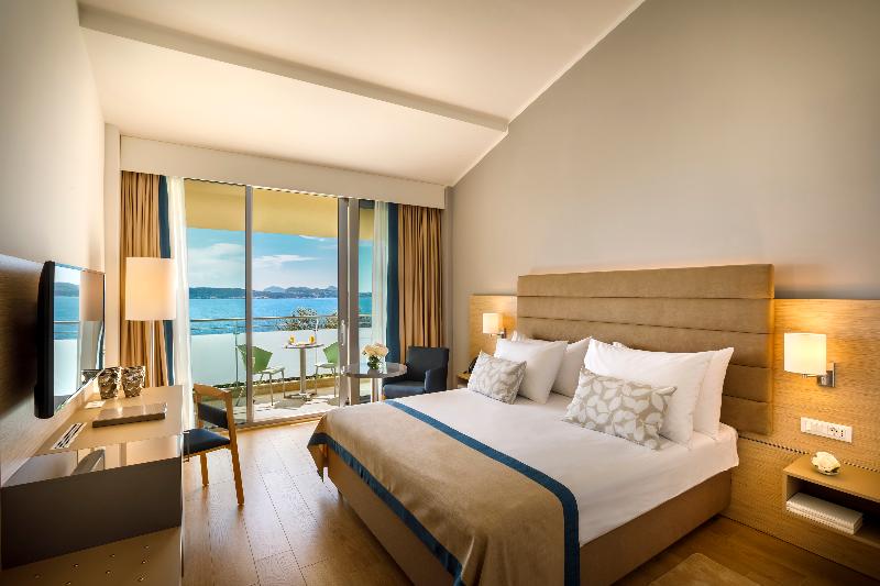 اتاق سوپریور با بالکن, Valamar Argosy