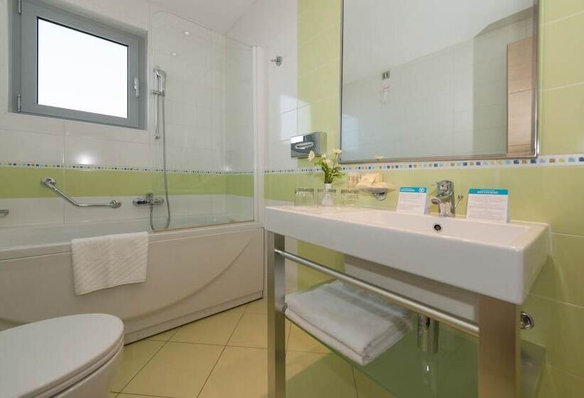 اتاق پریمیوم سه تخته, Maistra Select Belvedere Resort