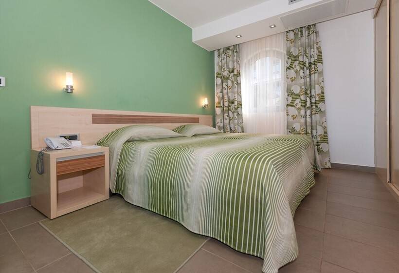 اتاق پریمیوم سه تخته, Maistra Select Belvedere Resort