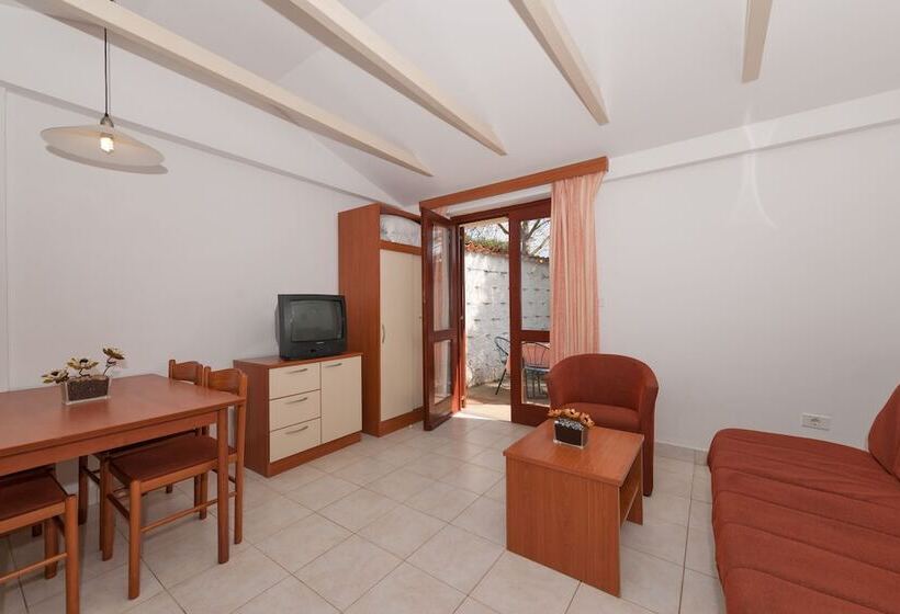 آپارتمان 1 خوابه با چشم‌انداز باغ, Maistra Select Villas Rubin Resort