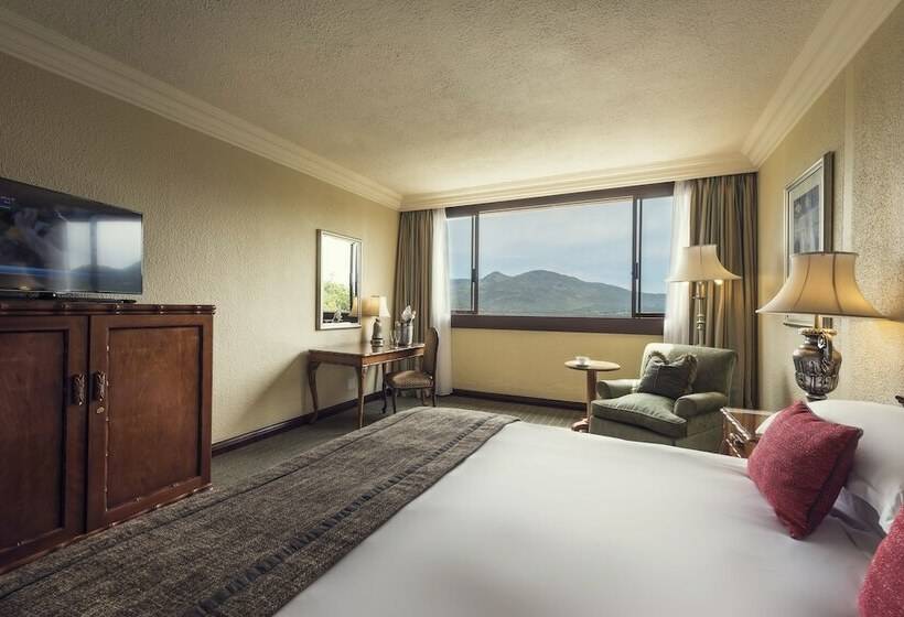 Habitación Deluxe, The Cascades Hotel At Sun City Resort