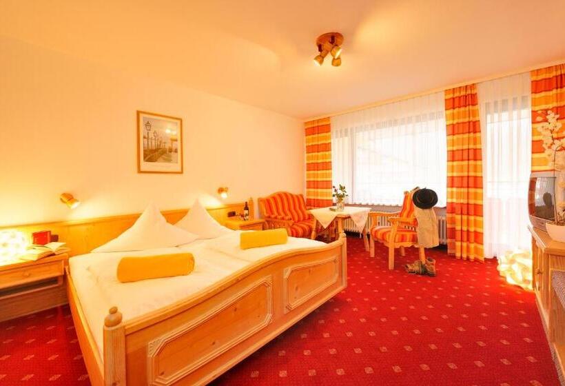 اتاق استاندارد یک نفره, Aparthotel Kleinwalsertal