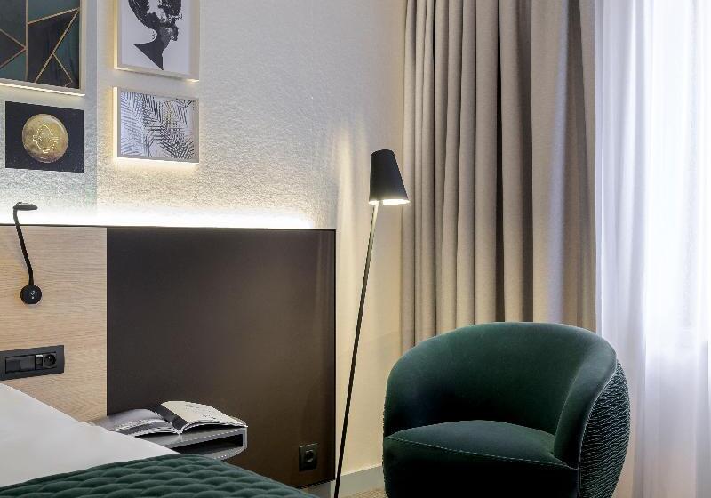 اتاق استاندارد با تخت بزرگ, Holiday Inn Hasselt, An Ihg