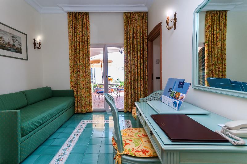 سوئیت جونیور با چشم‌انداز باغ, Punta Molino Beach Resort And Thermal Spa