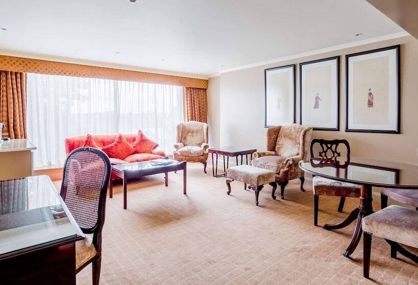 سوییت, Radisson Blu Hotel, London Heathrow